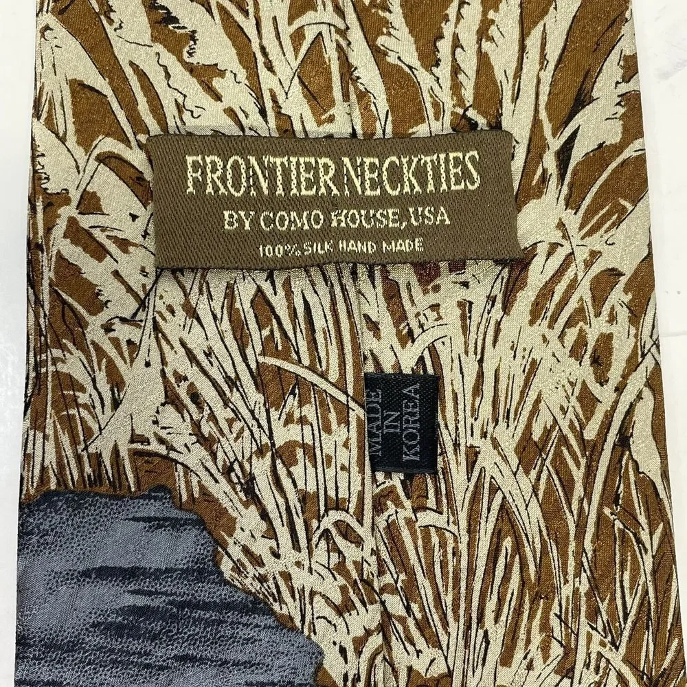 Frontier Neckties Tie Dog Duck Hunting 100% Silk Como‎ House